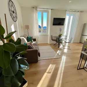https://residenza-il-lago-cernobbio-center.it-lombardy.com