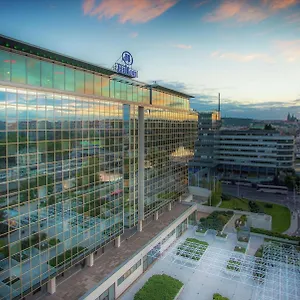 hilton-prague-18600.praguehotelsweb.com/