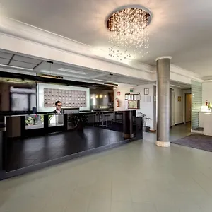alba-hotel-rome-00169.it-romehotels.com/