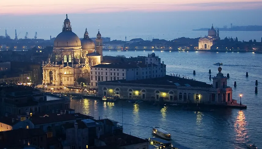 Hotel Amadeus Venedig 4*,