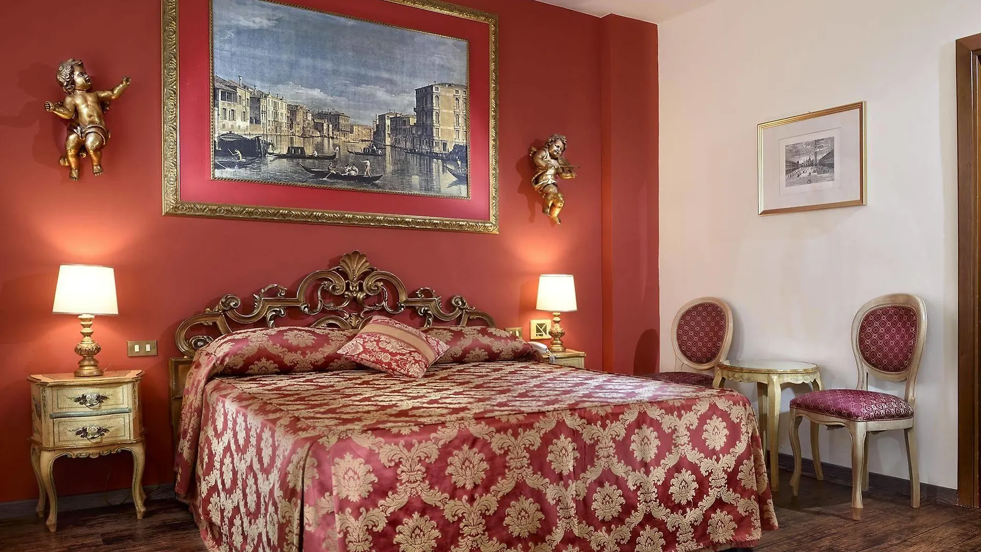 Hotel Amadeus Venedig 4*,